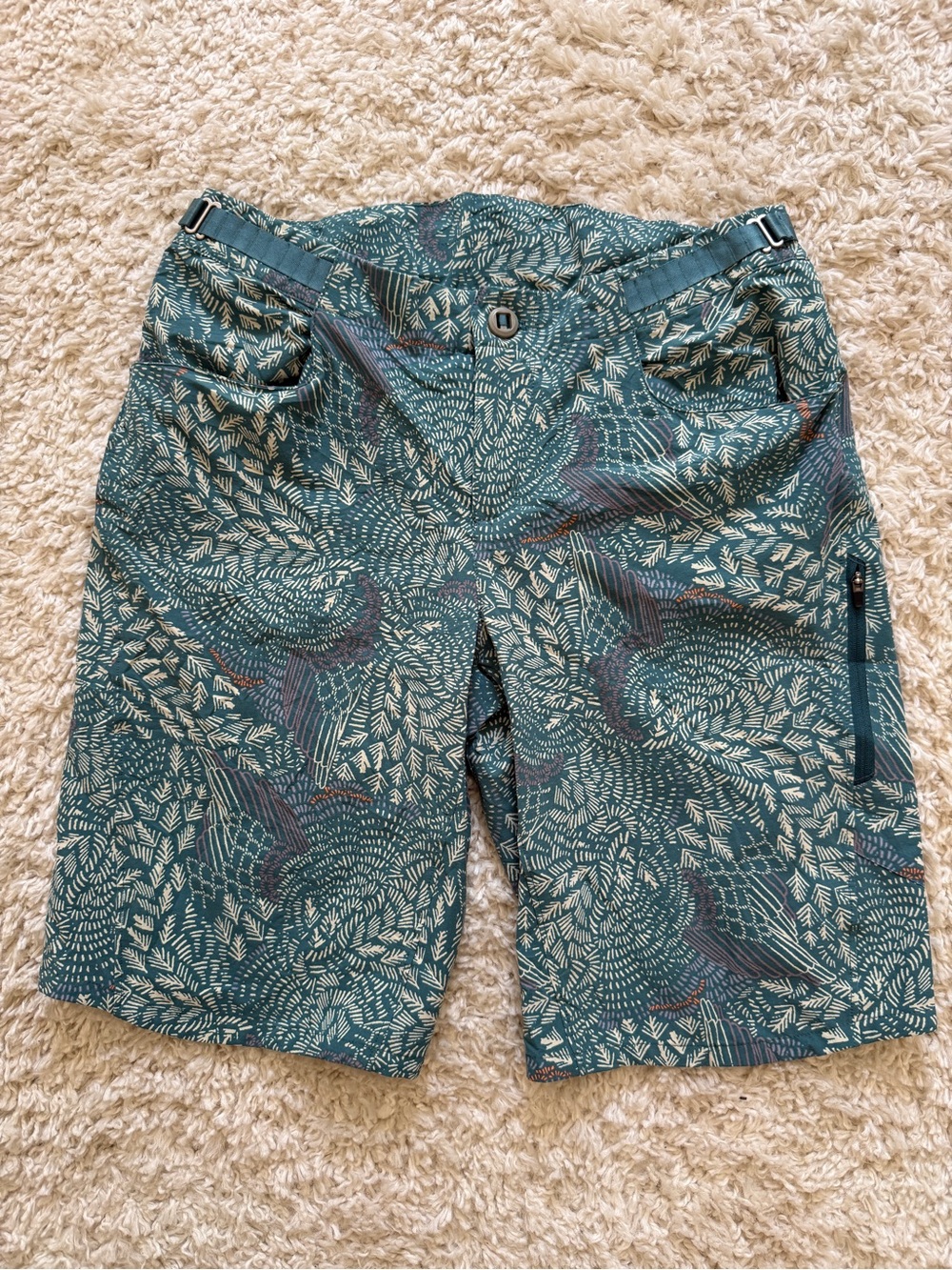 Patagonia Women’s Dirt Craft Bike Shorts. Sz 10. Swift Feather Tasmanian Teal!